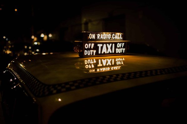 Pourquoi privilégier un taxi Montparnasse Orly pour son départ en vacances ?