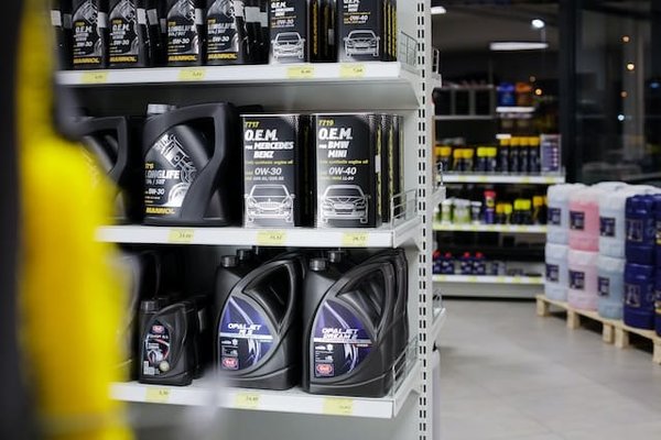 Puis-je mettre de l'huile 5w40 au lieu de 5w30 ?